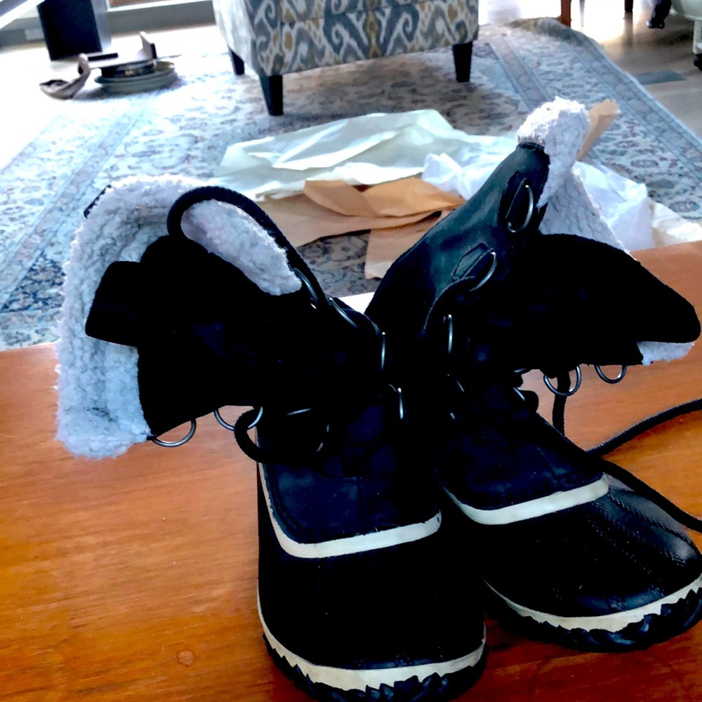 Sorel women’s rain or snow boots size 8.5 Unused